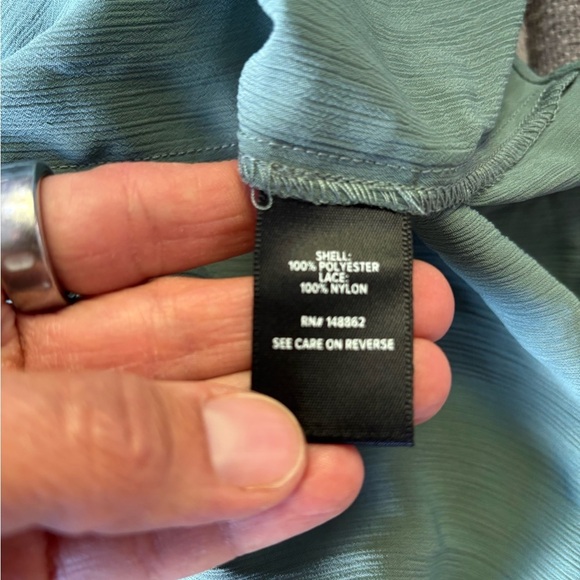 Torrid Flowy Feminine Boho Puff Sleeve Peasant Sage Green Long Sleeve Top 1X - Picture 8 of 9